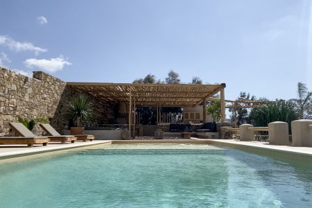 Villa Omicron