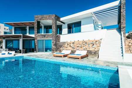 Villa Waves