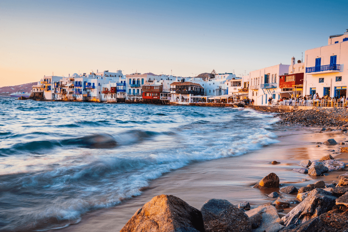 Luxurious Mykonos Town Villa with Pool-Vivestia | Risk-Free Villas, Hotels and Cruises in VR