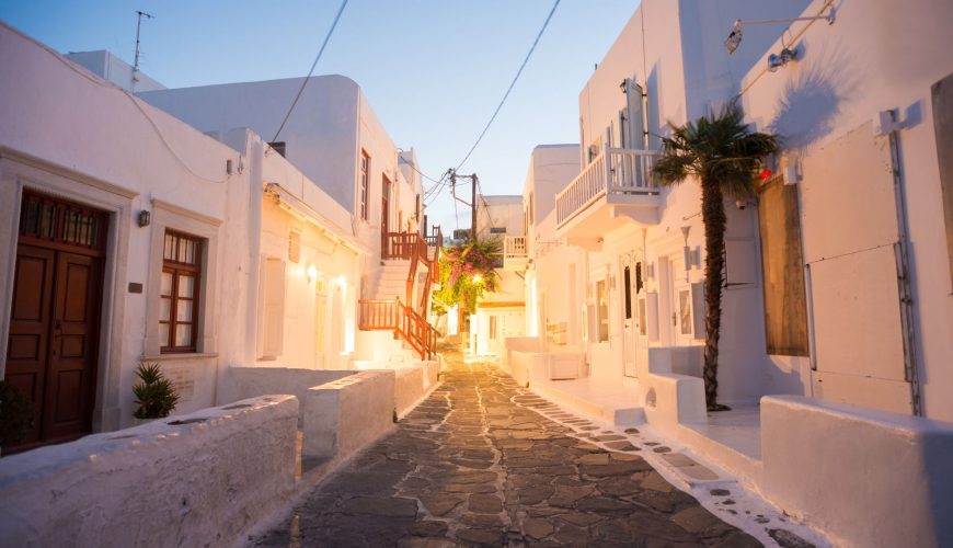 mykonos town villa rental: 5 benefits-vivestia | risk-free villas, hotels and cruises in vr