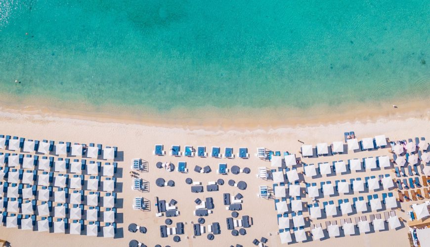 5 reasons why staying at a villa hotel mykonos-vivestia | risk-free villas, hotels and cruises in vr