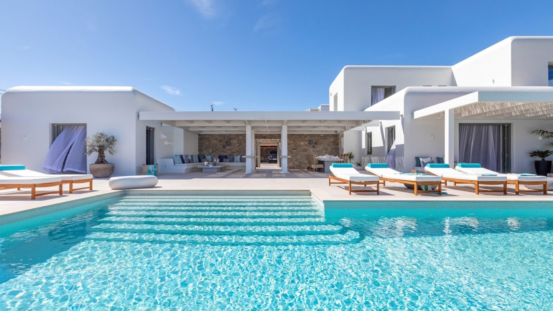 Greece 360 virtual tour-Vivestia | Risk-Free Villas, Hotels and Cruises in VR
